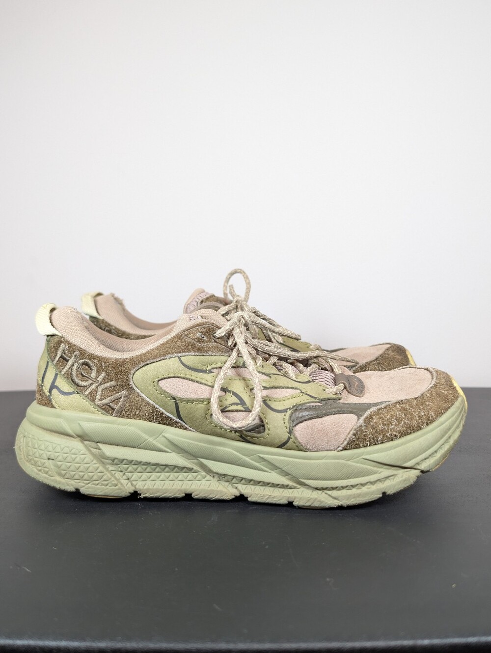 HOKA‎ Unisex Clifton L Suede Sneaker Simply Taupe Pumice Stone